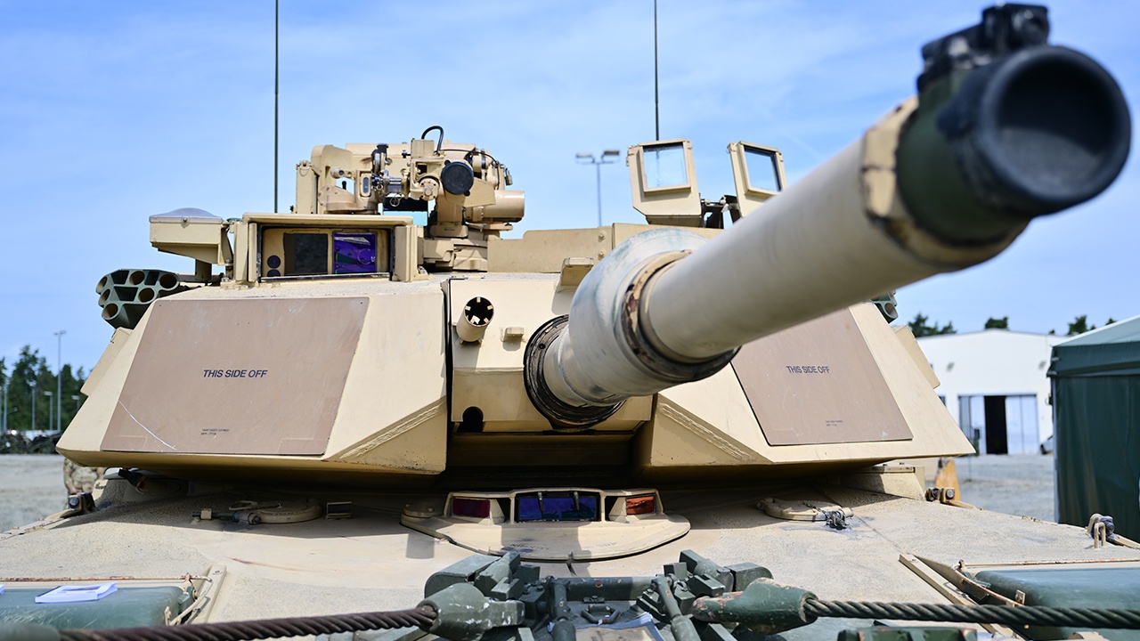 Названы уязвимости танков Abrams на Украине