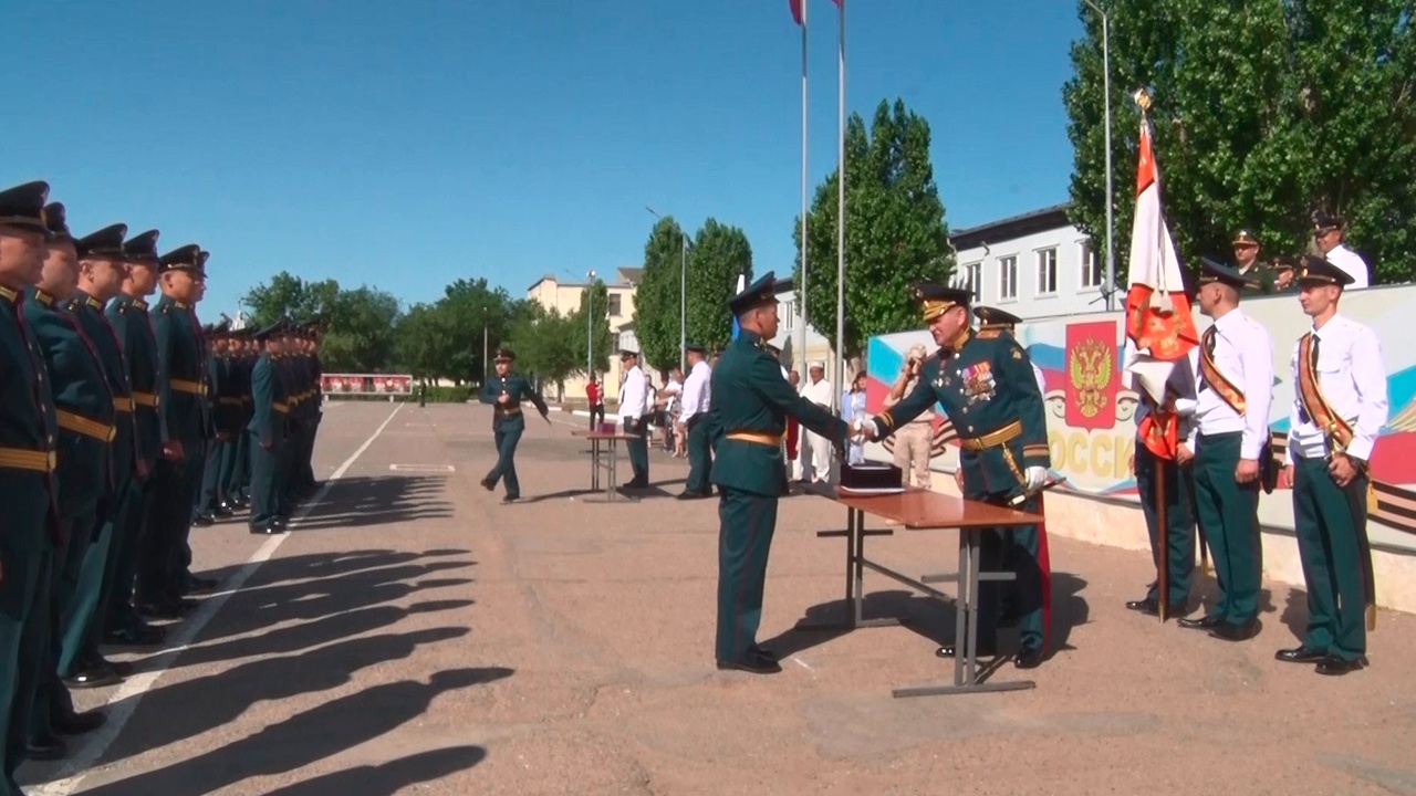 На полигоне Капустин Яр состоялся выпуск механиков-водителей ПГРК «Ярс»