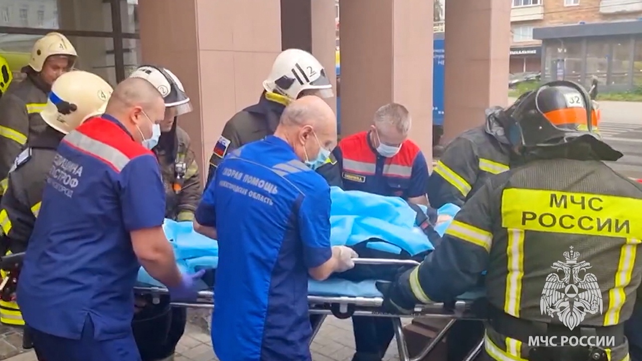 Нижегородские пожарные защитили от огня врачей и пациентку во время операции