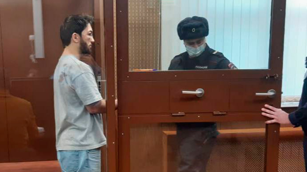 Боец ММА Ахъядов получил 28 лет за убийство инспектора МАДИ в центре Москвы