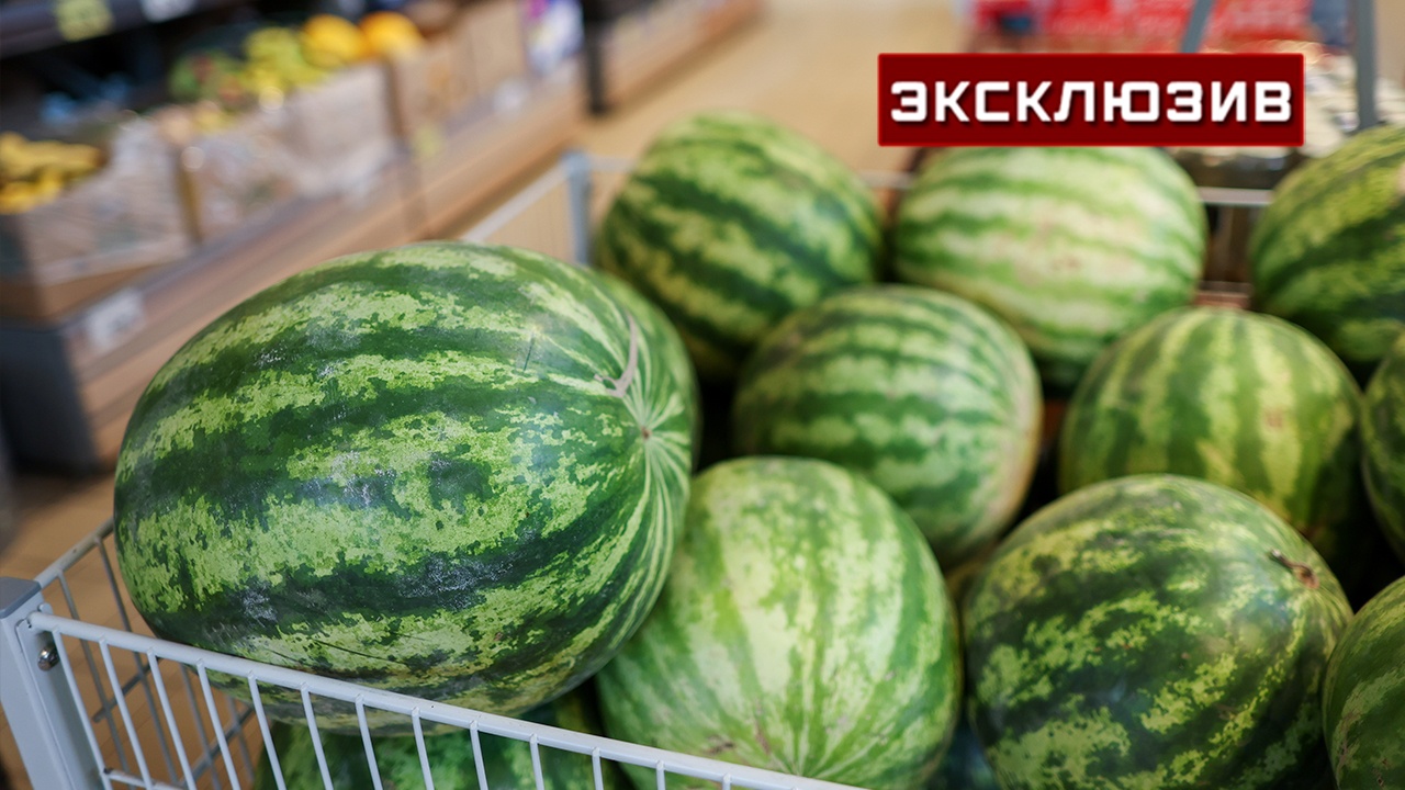 Диетолог оценила появление арбуза на прилавках в июне
