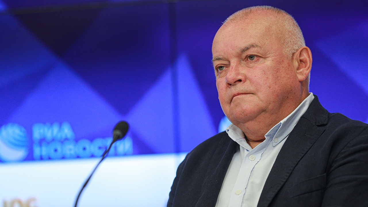 Всех сотрудников Sputnik – граждан Азербайджана отпустили под подписку о невыезде