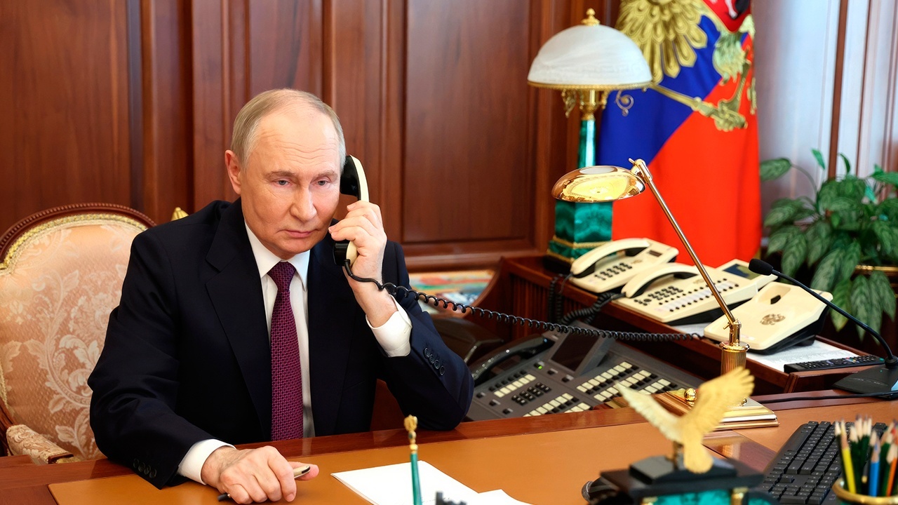 Лавров: Путин ответил на звонок Макрона из вежливости
