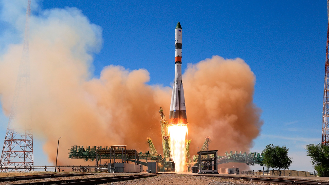 В "Роскосмосе" рассказали, почему "Марафон" и "Скиф" не вошли в нацпроект