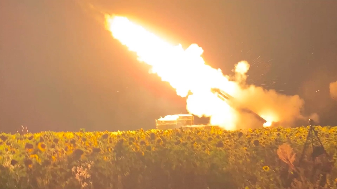 Ночной залп «Торнадо-С» накрыл позиции боевиков в ЛНР