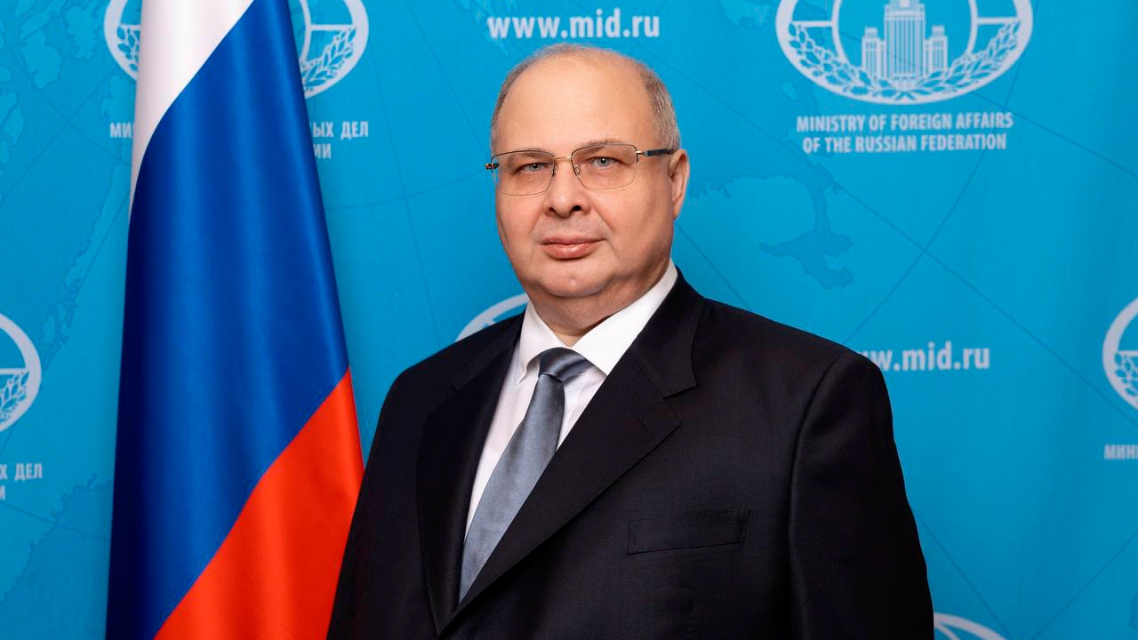 Шведский журналист не дал послу РФ ответить на вопрос об убийствах в Буче