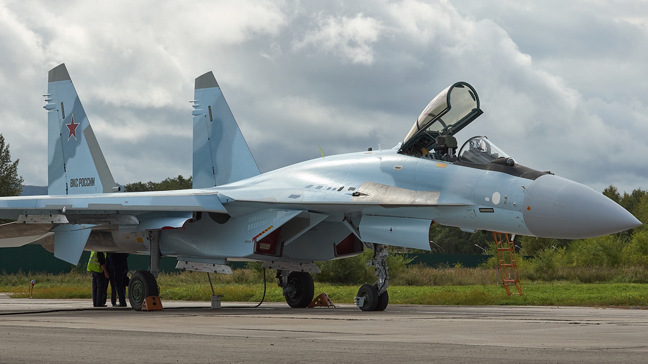 Войска получили новые истребители Су-35С