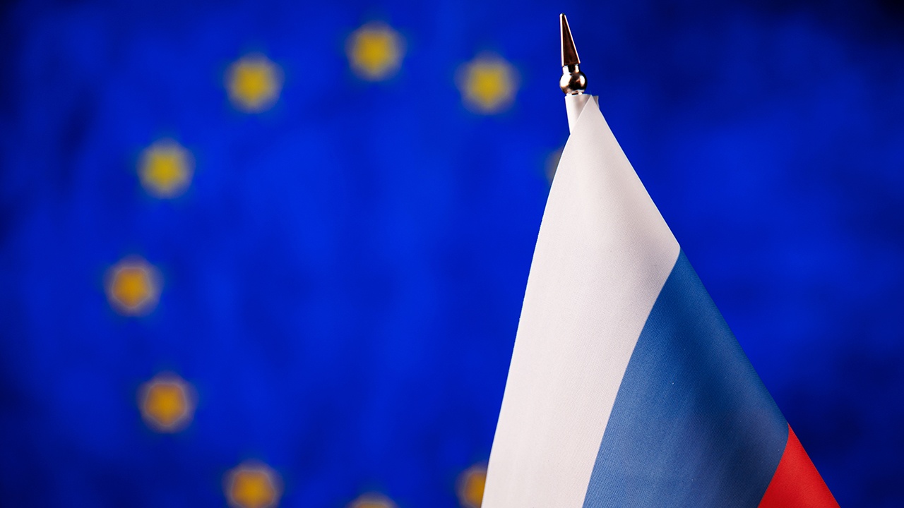 В Кремле прокомментировали идею ЕС изменить правила продления санкций против РФ