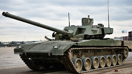 Армия получит первые 100 танков «Армата» до 2018 года - Халитов