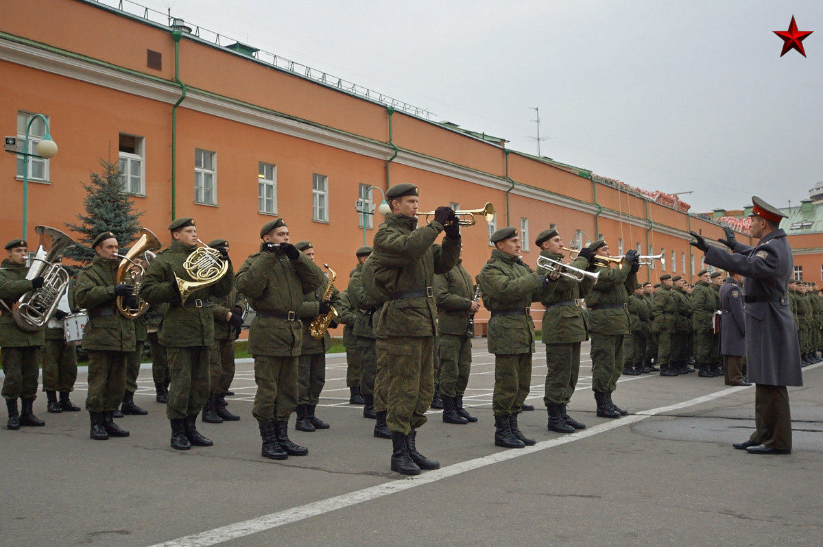 Комендантский полк в москве