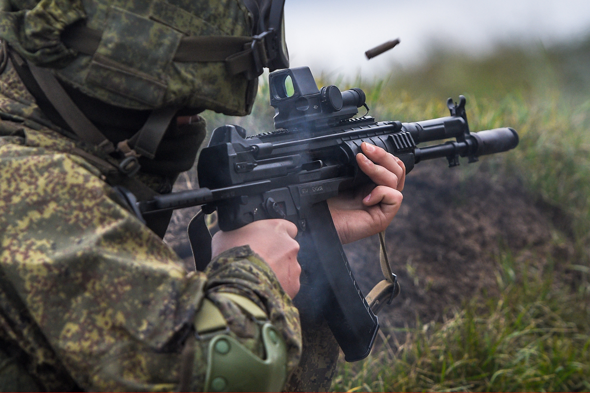 Фото военных с оружием