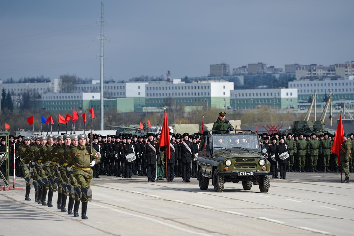 Хабаровск парад Победы 2016\. Репетиция парада в Москве. Парад Хабаровск 2023. Парад Москва 2016.