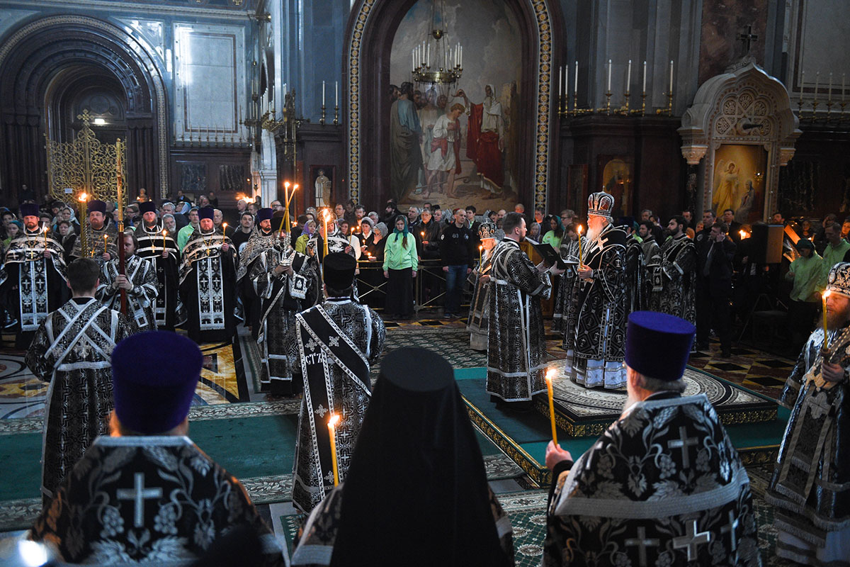 Прямая трансляция из кафедрального собора. Храм Христа Спасителя. Одигитрия в храме Христа Спасителя.