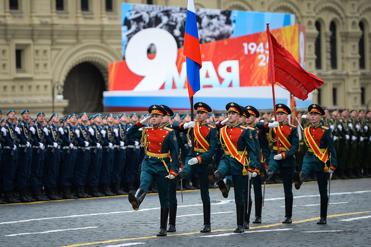 Фотографии парада победы