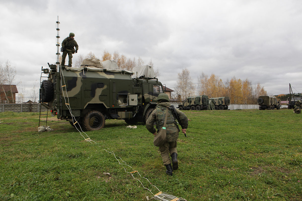 Фото военная связь