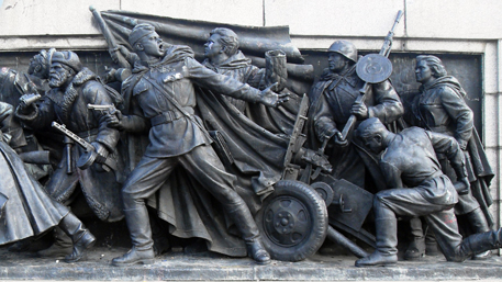 Памятник советским воинам осквернили в Болгарии 