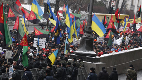 Шахтеры в Киеве перекрыли Крещатик и требуют вернуть Януковича
