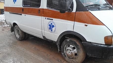 Пьяная компания избила фельдшера и водителя скорой помощи в Крыму