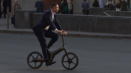 В Сети высмеяли Кличко, нарушающего ПДД на велосипеде за 4 тыс. долларов