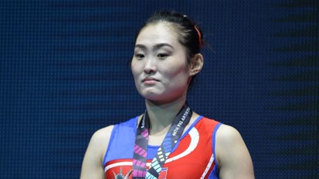 Гимнастку из КНДР могут расстрелять за селфи с коллегой из Южной Кореи на Олимпиаде 