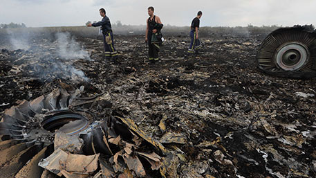 Пустить по ложному следу: зачем Киев намеренно запутывает дело о сбитом малайзийском Boeing