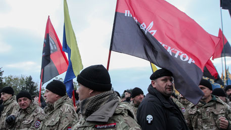 «Правый сектор» заявил об АТО против «псов» Порошенко в Киеве