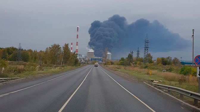 Ковров кстово. Лукойл-Нижегороднефтеоргсинтез Кстово. Лукойл НПЗ Кстово пожар. Завод Лукойл Кстово. Пожар завод Кстово.