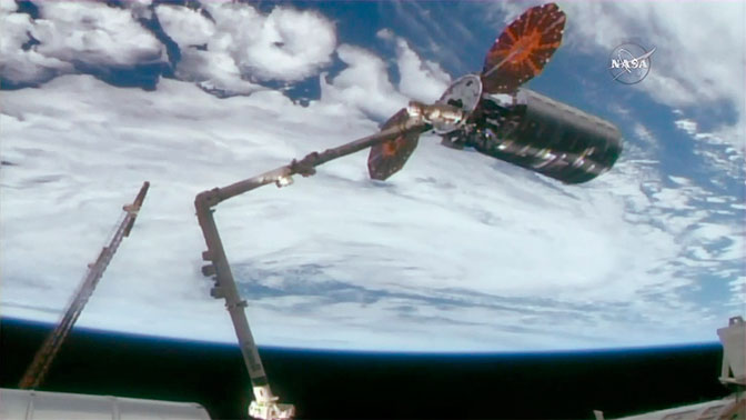 Американский грузовой корабль Cygnus успешно пристыковался к МКС