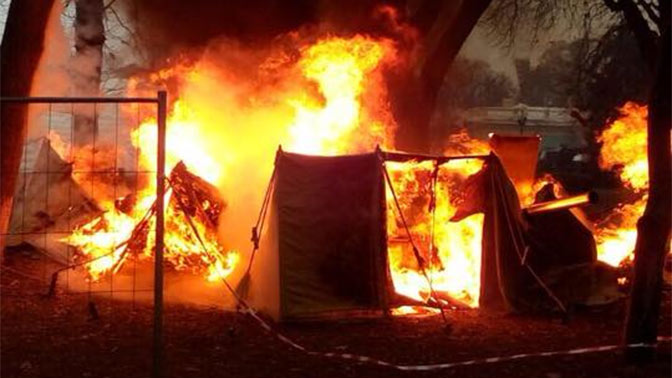 Палаточный городок Саакашвили сгорел в Киеве