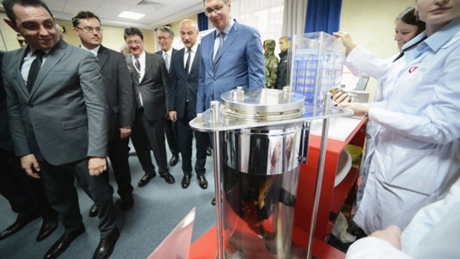 Рогозин забрал себе таксу, на которой проводил опыт с «утоплением»