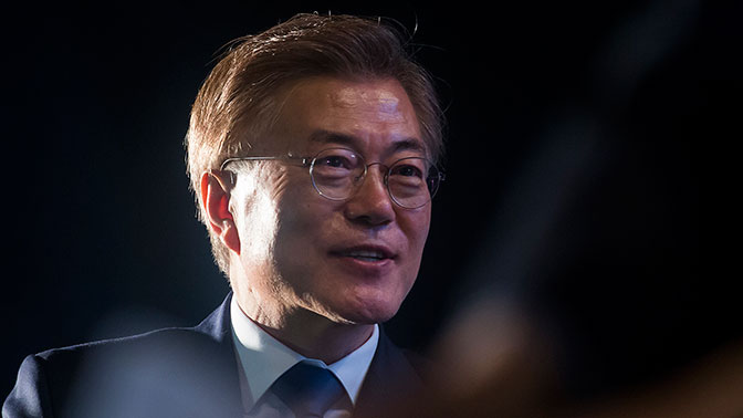Лидер Южной Кореи встретится с формальным главой КНДР на Олимпиаде в Пхенчхане
