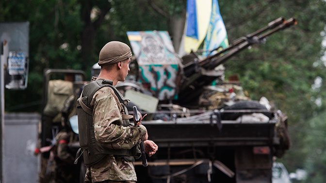 В ЛНР сообщили о переходе конфликта в Донбассе в «горячую стадию»