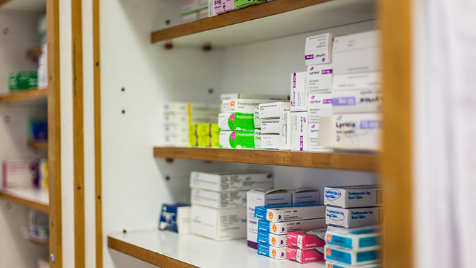 Запрет на ввоз иностранных лекарств уберут из проекта о контрсанкциях 