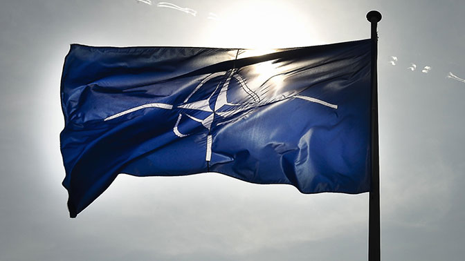Венгрия призывает НАТО пересмотреть поддержку Украины