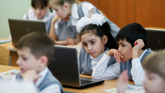 Депутаты Госдумы выступили за запрет Wi-Fi в школах и детских садах