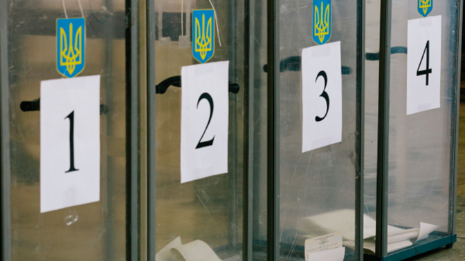 Наблюдатель от Порошенко явился пьяным на избирательный участок